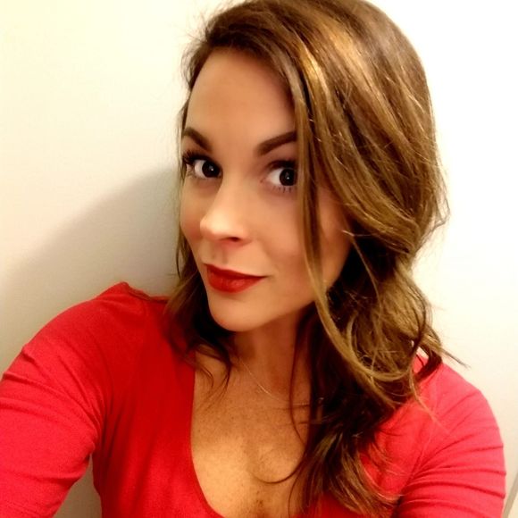 Meet your Posher, Cassandra - Picture 1 of 1